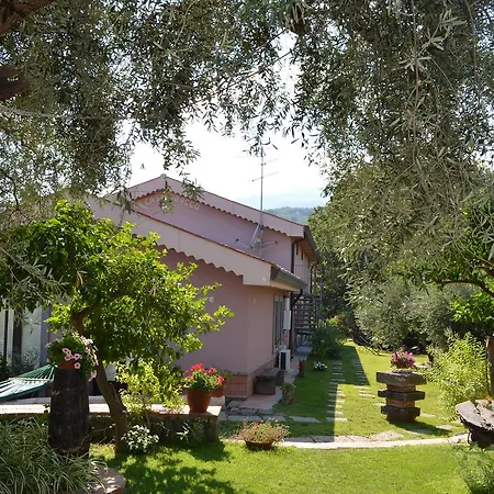 Le Di Bacco בית נופש